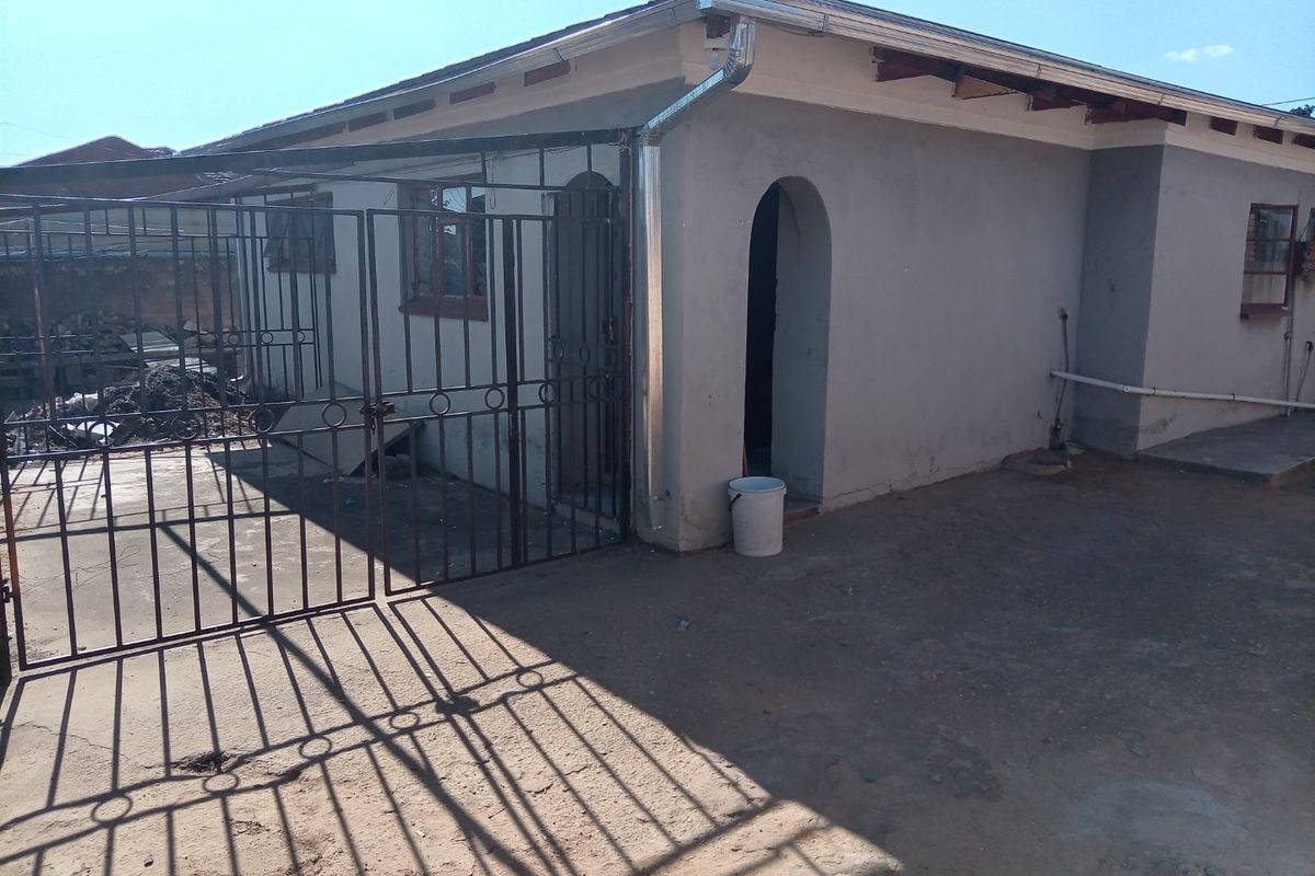 3 bedroom house Mabopane -B - Photo 4