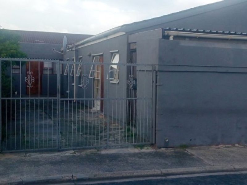 Lovely 3 Bedrooms in Eastridge - Photo 1
