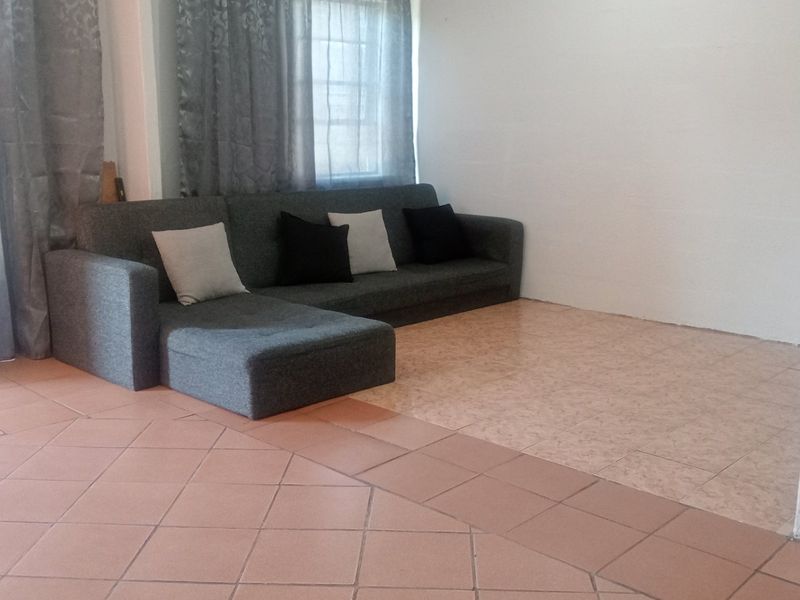 Lovely 3 Bedrooms in Eastridge - Photo 9