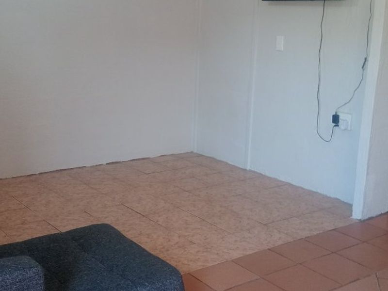Lovely 3 Bedrooms in Eastridge - Photo 7