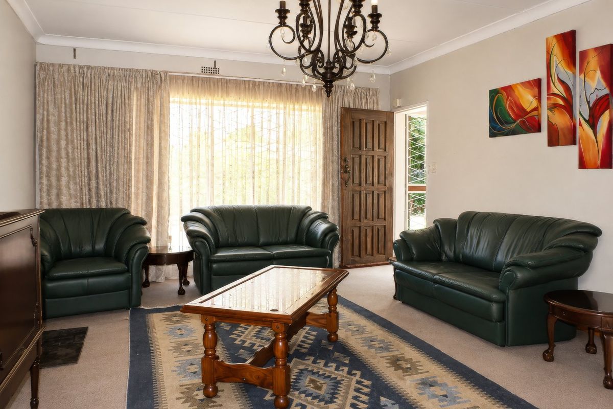 Family Friendly Northmead Home with Granny Flat - Photo 4
