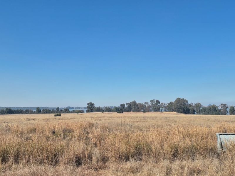 Spectacular Dam and Mountain View Retreat - Photo 1