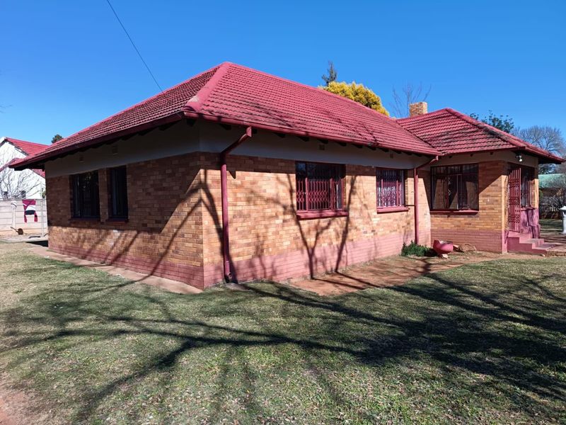 3 Bedroom House for sale in Stilfontein - Photo 1