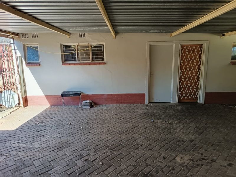 3 Bedroom House for sale in Stilfontein - Photo 5