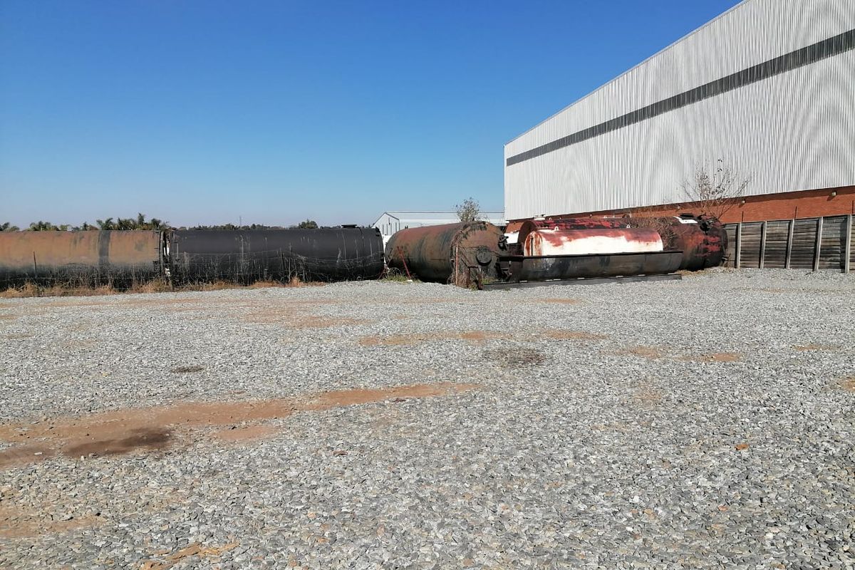 4000 SQUARE METERS INDUSTRIAL VACANT LAND BUSINESS PROPERTY FOR RENTAL - Photo 2
