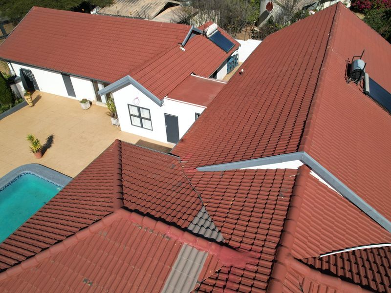 Grand Family Home in Waterkloof Ridges' Prestigious Boomed-Off Enclave - Photo 9