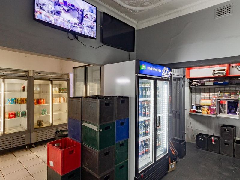 PROPERTY FOR SALE – Fully Licensed Sports Bar & Entertainment Venue  - Photo 10