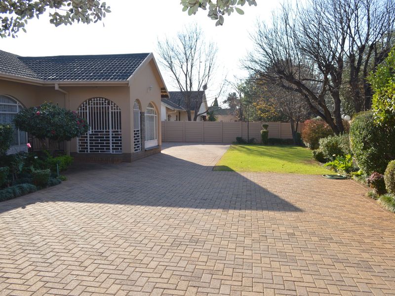 Exceptional Versatility in a Prime Flamwood Position - Photo 7
