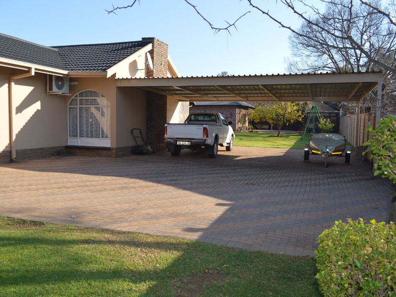Exceptional Versatility in a Prime Flamwood Position - Photo 5