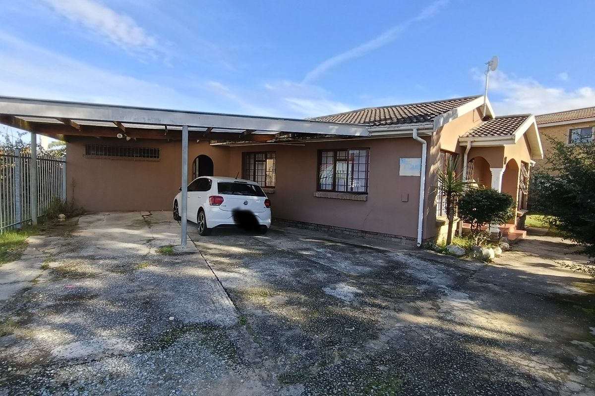 Stunning 3-Bedroom Home with Flatlet in Delville Park, George - Photo 4