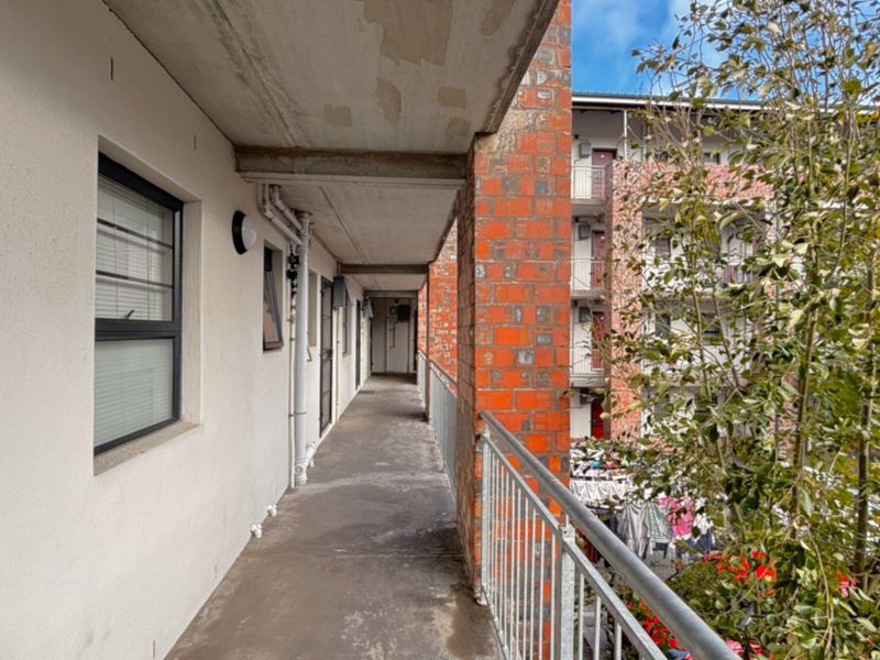 Investment Opportunity | Secure 2-Bedroom Apartment Near UWC & CPUT - Photo 5
