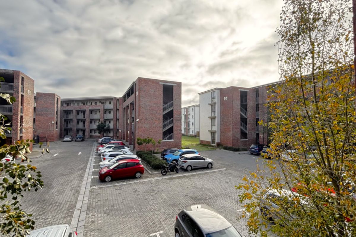 Investment Opportunity | Secure 2-Bedroom Apartment Near UWC & CPUT - Photo 2