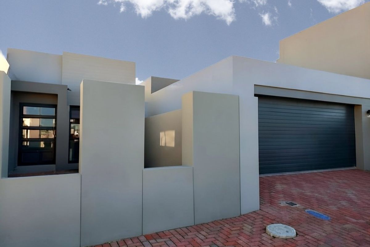 3 Bedroom House For Sale in Sandown - Photo 2