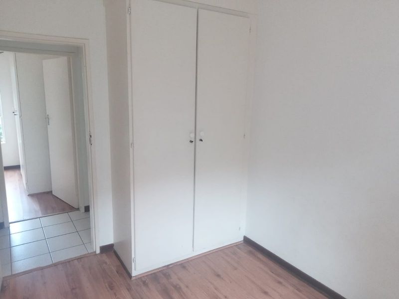 Stunning 2 bed 2 Bath Unit in Eden Glen  - Photo 7