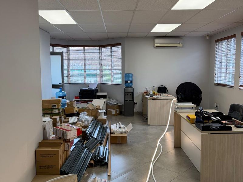 Prime 104m2 Office Suite for Sale in Secure Bedfordview Business Park - Photo 8