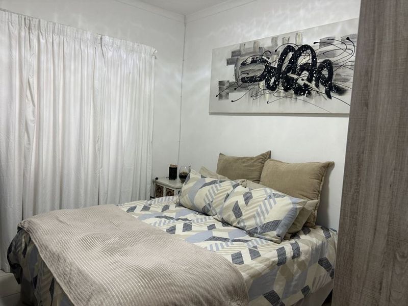 Spacious Family Home with Modern Comforts - Photo 3