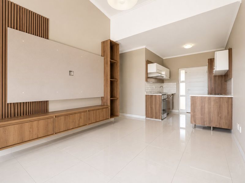Newly Renovated 2 Bedroom Apartment To Rent in Karita Complex, Radiokop - Photo 2