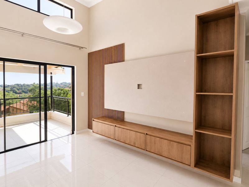 Newly Renovated 2 Bedroom Apartment To Rent in Karita Complex, Radiokop - Photo 1