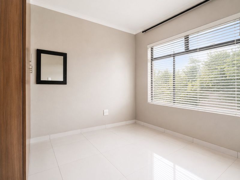 Newly Renovated 2 Bedroom Apartment To Rent in Karita Complex, Radiokop - Photo 7