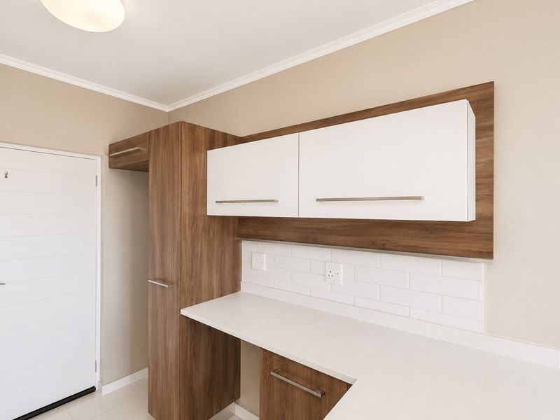 Newly Renovated 2 Bedroom Apartment To Rent in Karita Complex, Radiokop - Photo 6