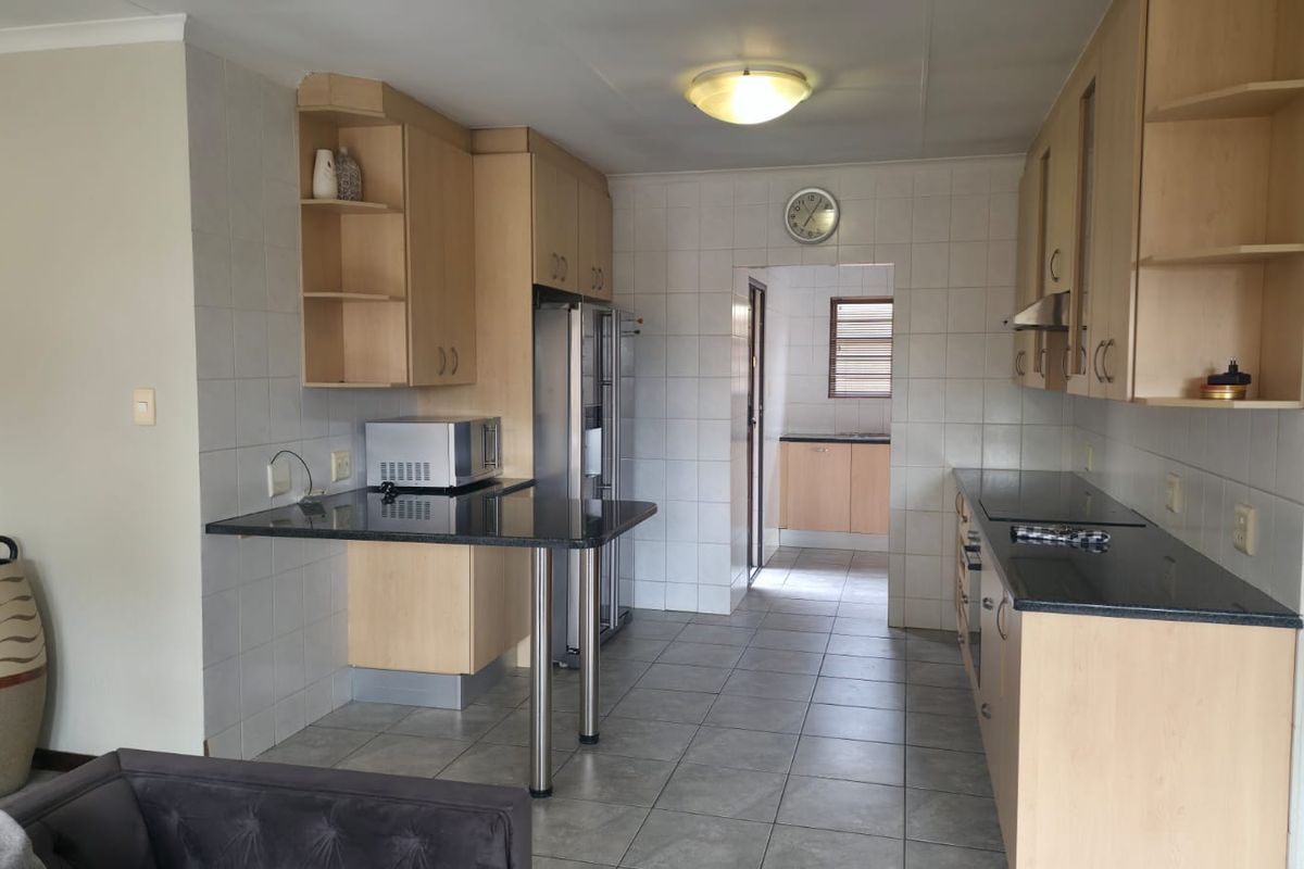 Modern 3-Bedroom Executive Home in Secure Estate - Photo 2