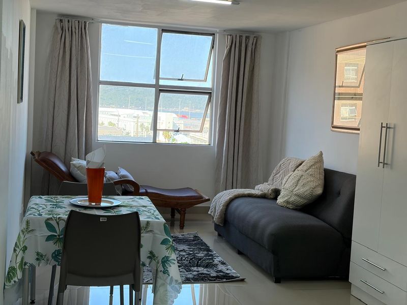 Convenient & Cosy Bachelor - Photo 1