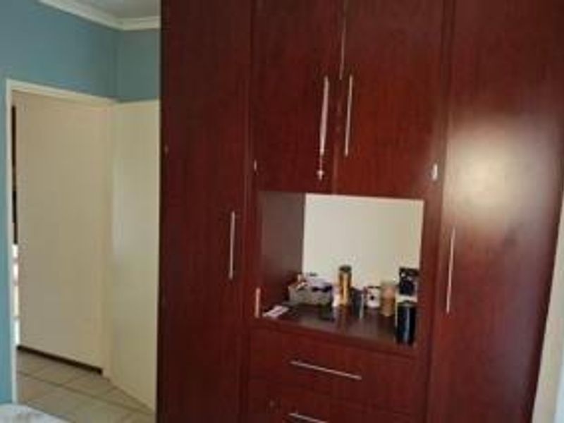 Charming 3 Bed Home in Heatherview Lifestyle - Photo 7