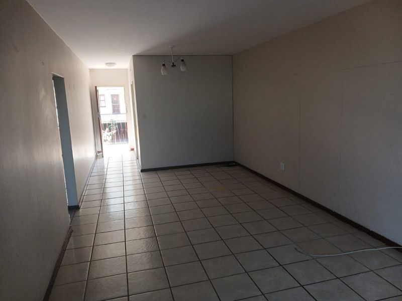 2 Bedroom Apartment for  Sale in Kensington B, Randburg - Photo 10