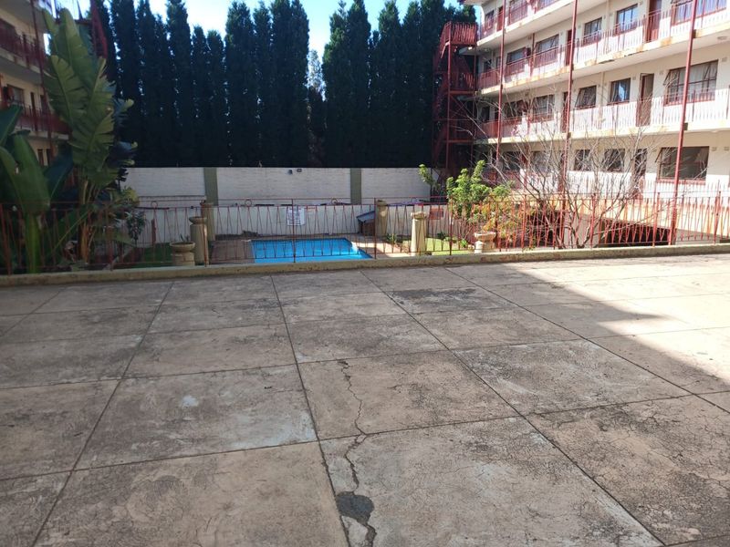 2 Bedroom Apartment for  Sale in Kensington B, Randburg - Photo 1