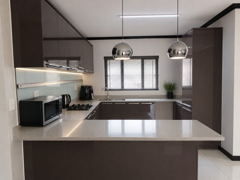 Upmarket Three-Bedroom Apartment in Carlswald - Photo 5