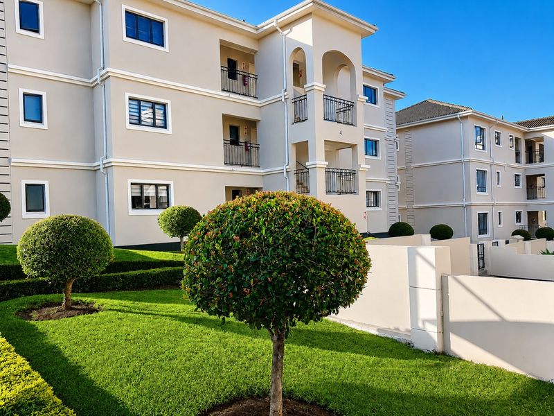 Upmarket Three-Bedroom Apartment in Carlswald - Photo 1