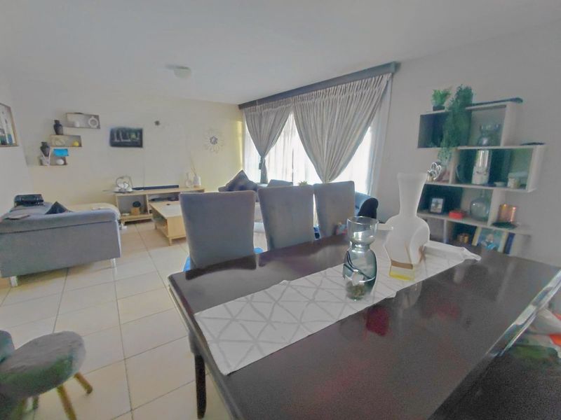 Spacious 3-Bedroom Family Home in a Well-Located Area Close to All Amenities - Photo 4