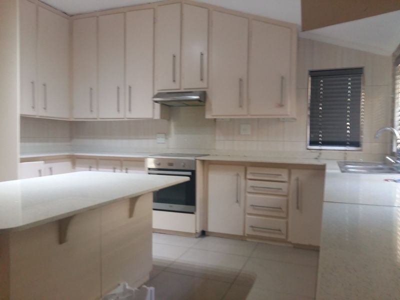 Stunning 3 Bed, 2 Bath Pet Friendly Home in Westville  - Photo 1