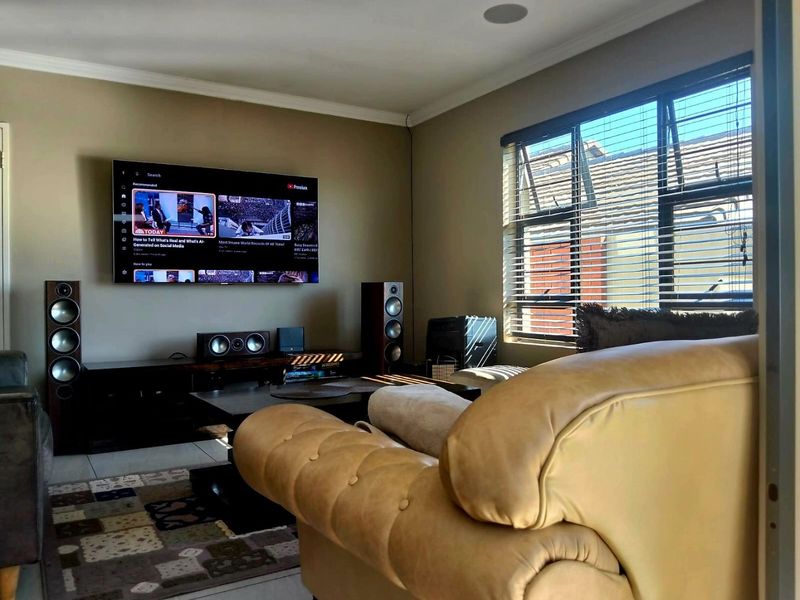 3 bedroom 2 bathroom Home in Amberfield Valley - Photo 6