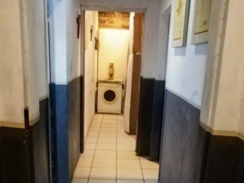Charming 3-Bedroom Home with Two Flatlets - Photo 10