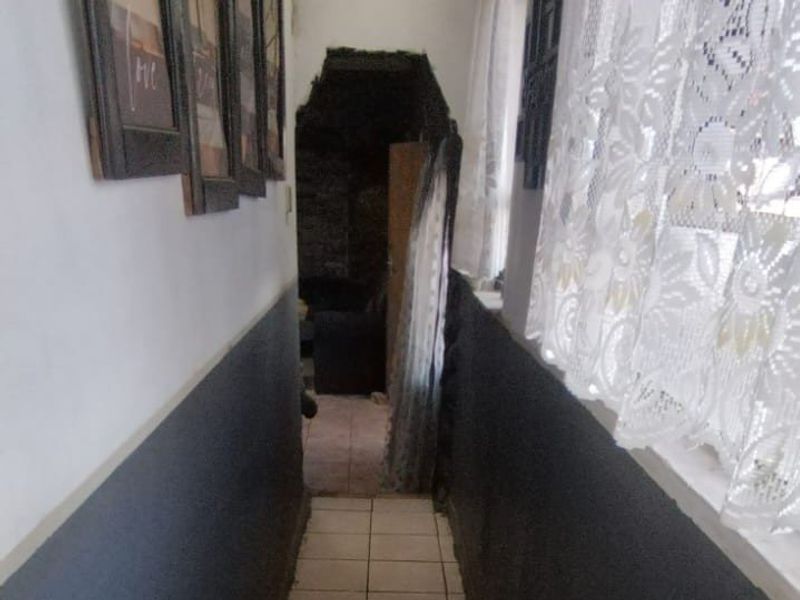 Charming 3-Bedroom Home with Two Flatlets - Photo 8