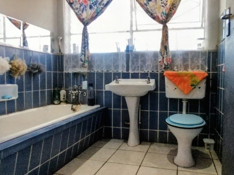 Charming 3-Bedroom Home with Two Flatlets - Photo 6
