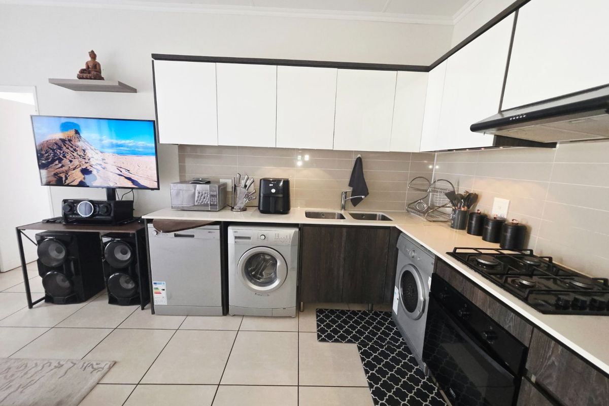 Stylish 1 Bedroom Apartment in The Sandown, Bloubergstrand - Photo 4