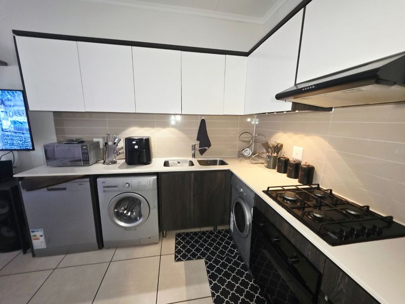 Stylish 1 Bedroom Apartment in The Sandown, Bloubergstrand - Photo 6