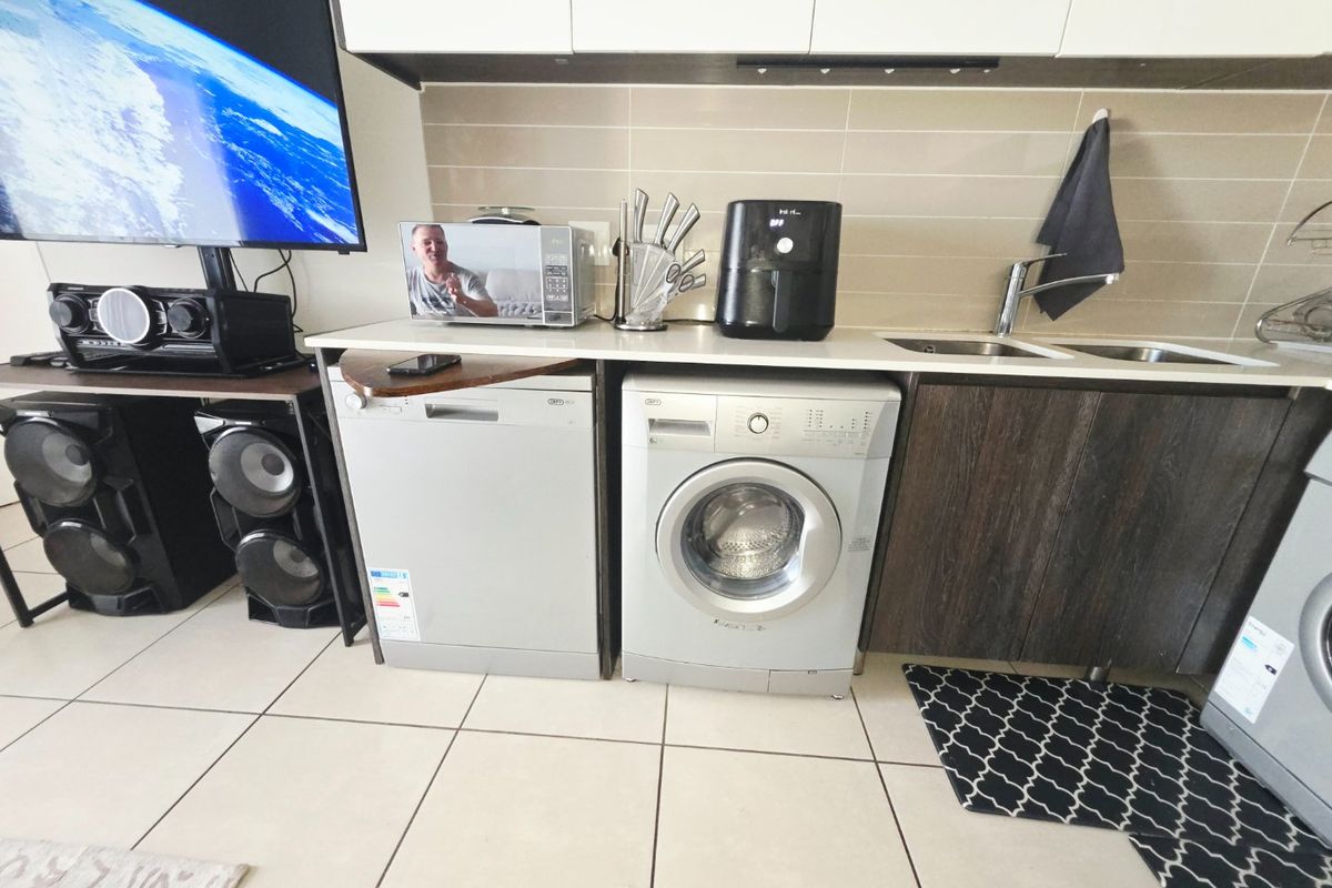 Stylish 1 Bedroom Apartment in The Sandown, Bloubergstrand - Photo 5