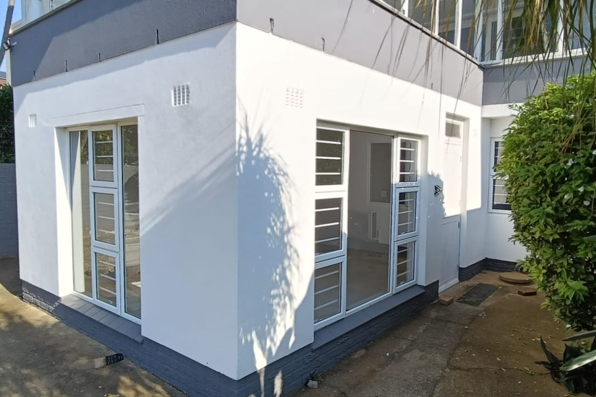 To let in La Lucia, 3 bedroom pet friendly house with pool and flatlet. - Photo 4