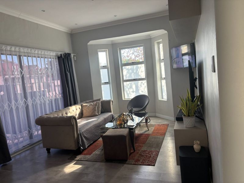 Curated Home With Space To Grow, Relax &  Make Memories - Photo 8