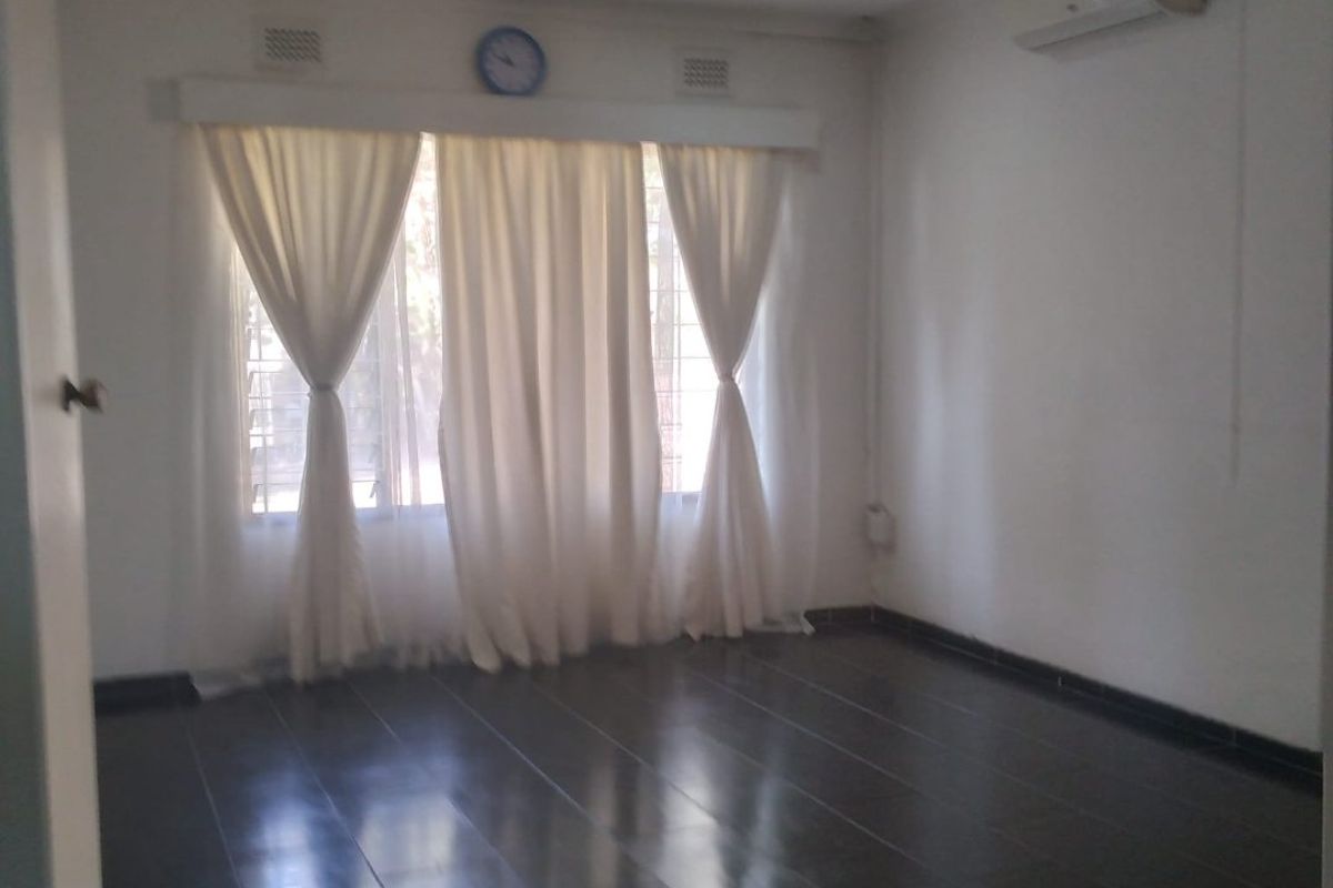 Charming & Spacious 1 Bed Cottage in Westville  - Photo 3