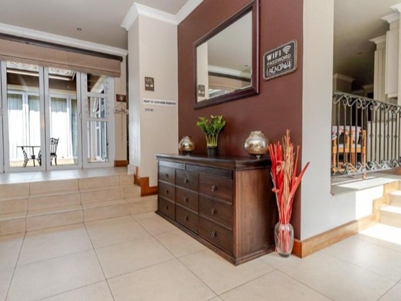 Your own Private Resort in Bedfordview - Photo 5