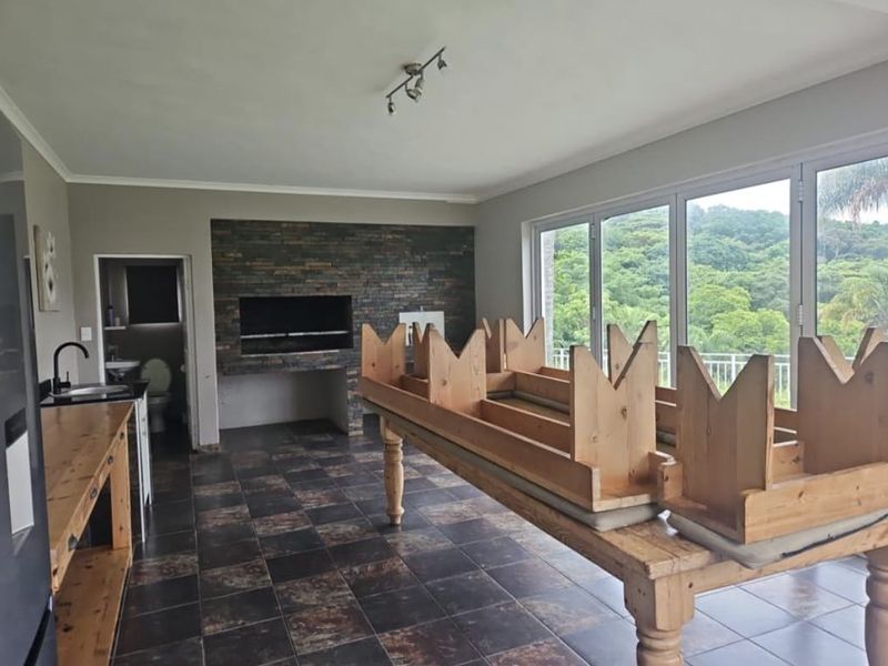 4 Bedroom house for sale in Amanzimtoti  - Photo 7