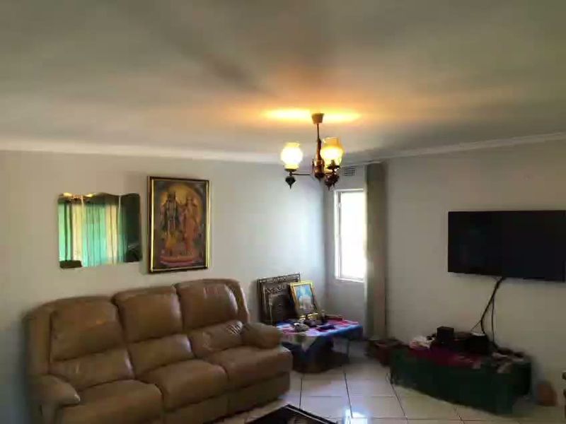 Family Living + Income Generator  - Photo 3