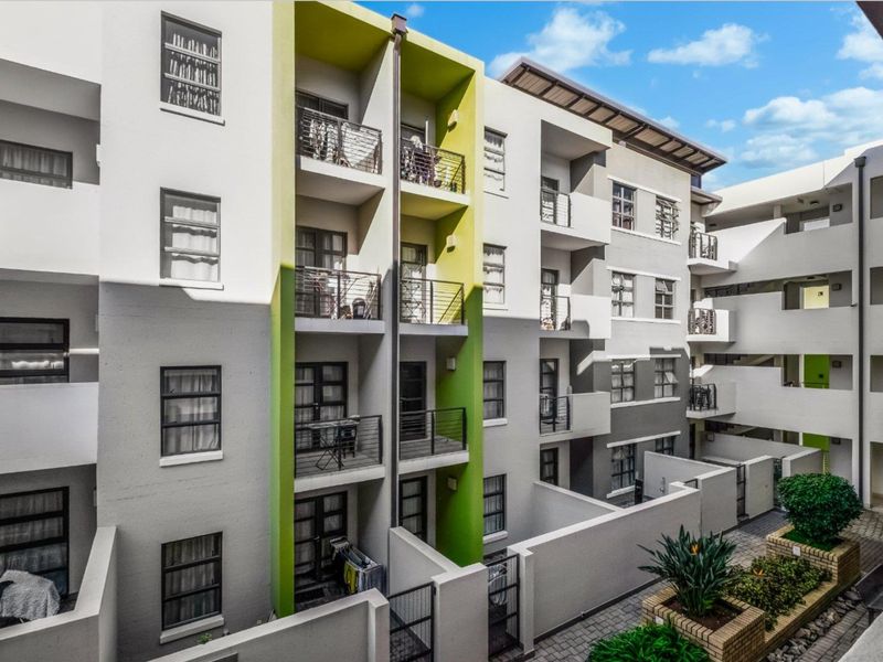 2 Bedroom Apartment For Sale in Rivonia - Photo 6