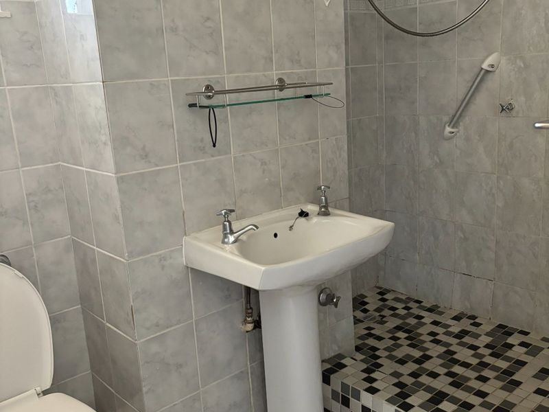 GREAT VALUE APARTMENT WITH EXTRA SPACE! - Photo 7