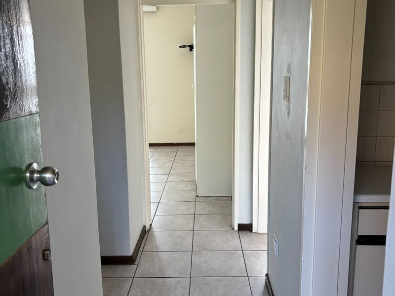 GREAT VALUE APARTMENT WITH EXTRA SPACE! - Photo 5