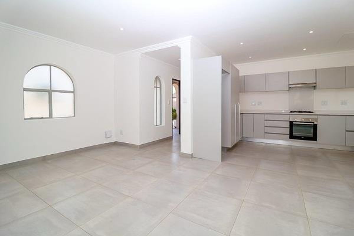 1 BEDROOM GARDEN APARTMENT/COTTAGE FOR RENT IN BEDFORDVIEW - Photo 2
